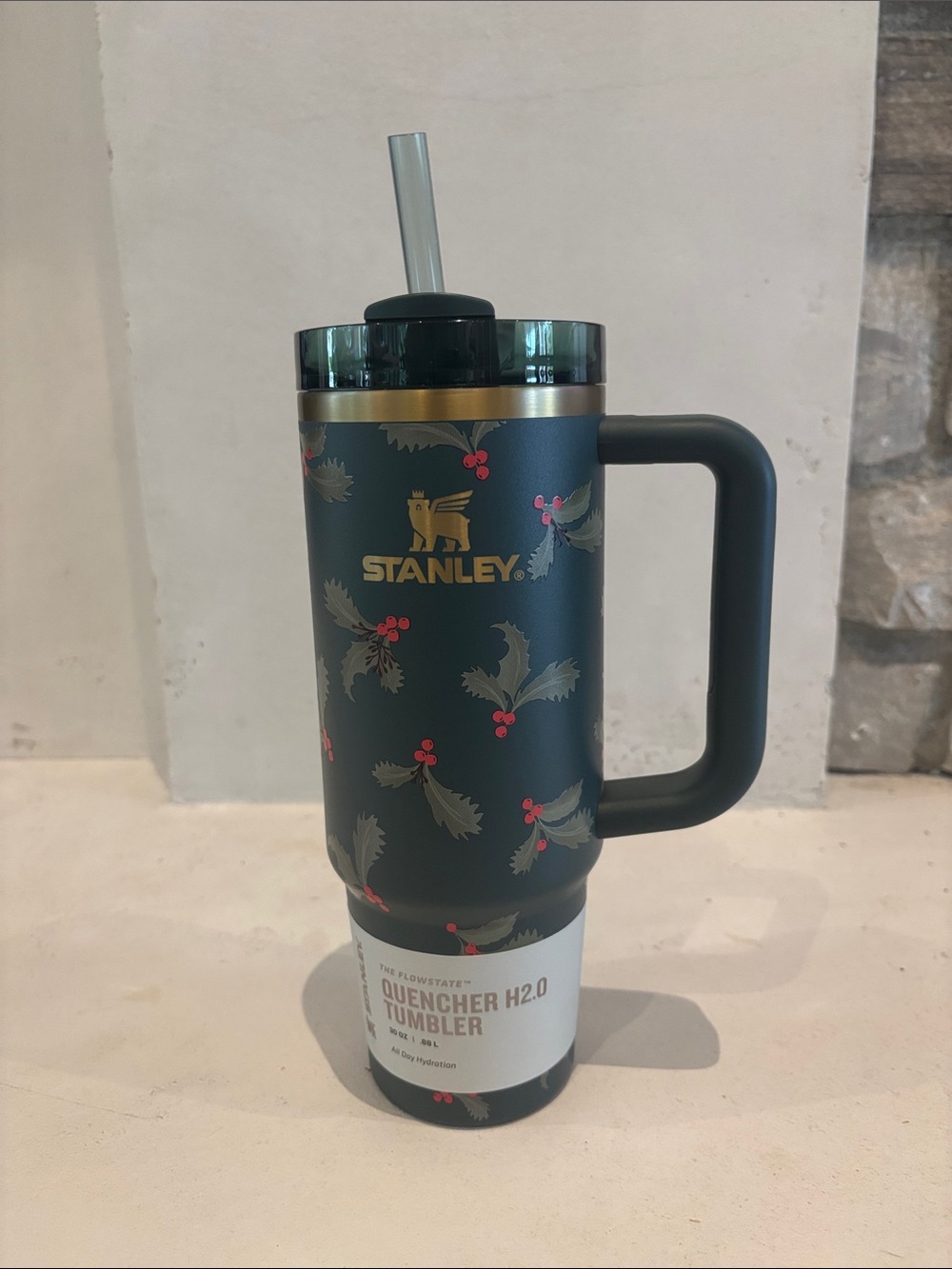 Stanley Quencher H2.0 Flowstate 30 oz Botanical Holiday Tumbler, NWT